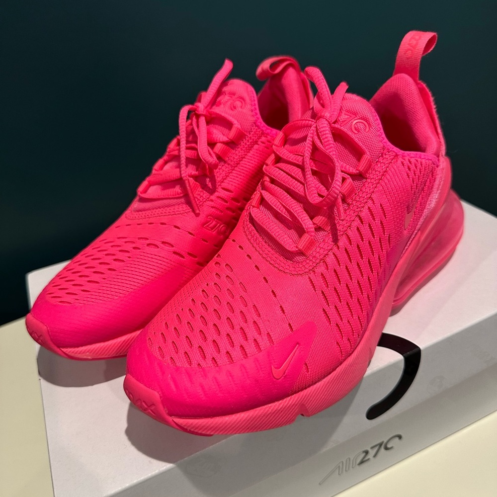 Nike Women's Hot Pink Athletic Shoes Air Max 270